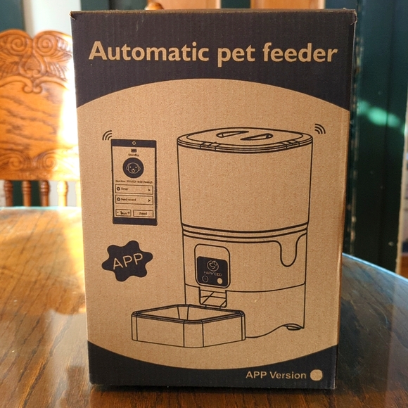 Papifeed Automatic Pet Feeder NWT - Picture 1 of 2